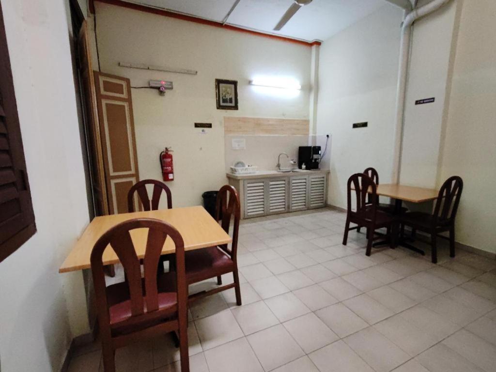 Old Penang Hotel - Trang Road George Town Zewnętrze zdjęcie